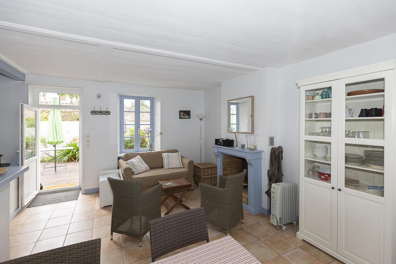 Un air de vacances au milieu de l'océan Ile d'Yeu Extérieur photo